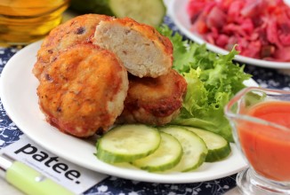 Биточки из щуки в томатном соусе