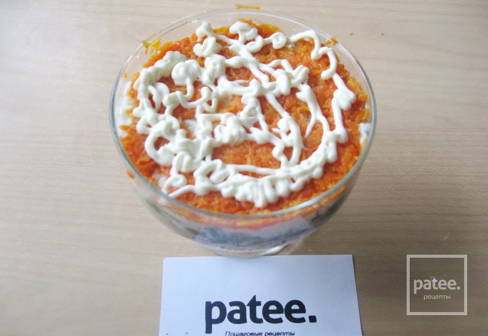 Слоёный салат из печени трески - Шаг 9