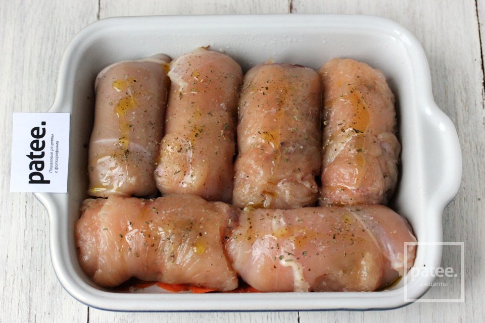 Куриные рулетики с хамоном и сыром - Шаг 9