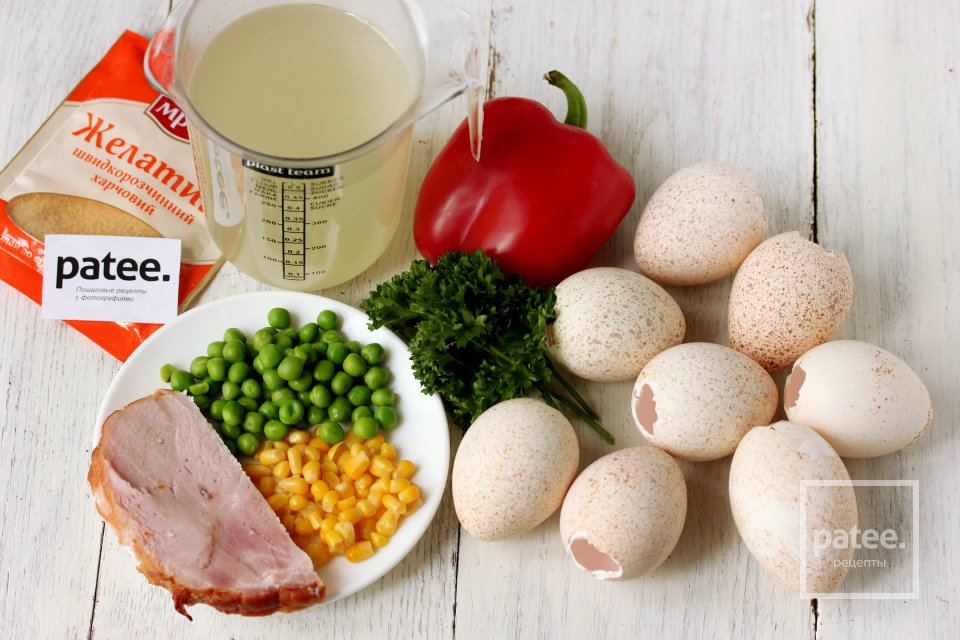 Заливное Яйца Фаберже с ветчиной и овощами - Шаг 1