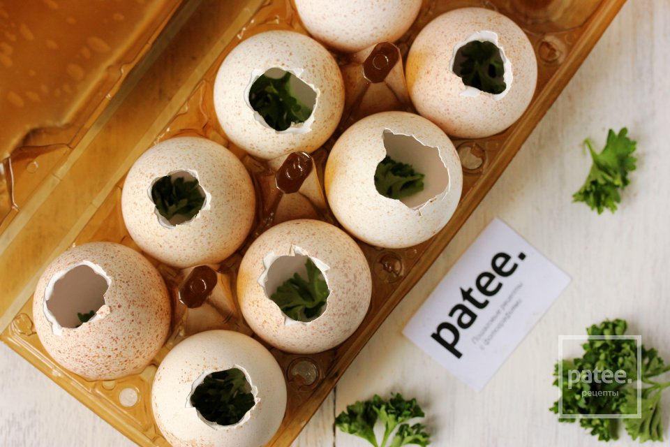 Заливное Яйца Фаберже с ветчиной и овощами - Шаг 5