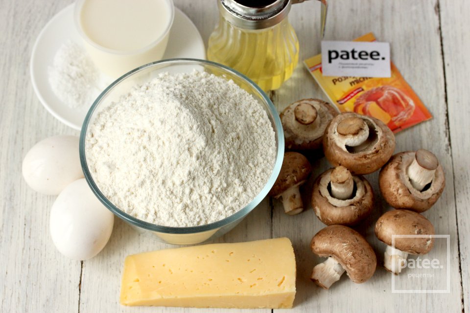 Сырные маффины с грибами - Шаг 1