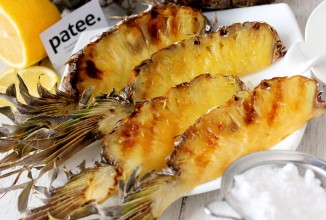 Ананас на гриле