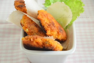 Хрустящие мини-шницели из свинины в панировке с тёртым сыром