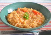 Томатный суп-похлёбка с кускусом, сладким перчиком и острым чили