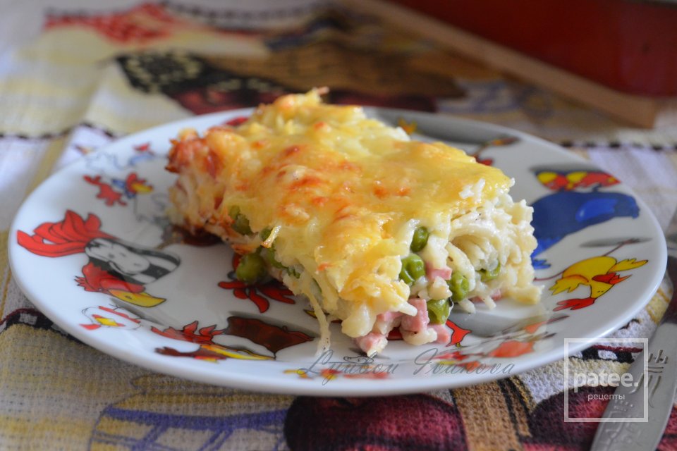 Макаронная запеканка с колбасой и зелёным горошком - Шаг 6