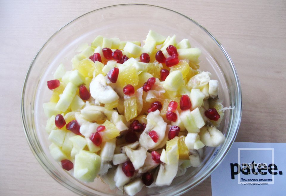 Фруктовый салат в ананасе Витамин - Шаг 12