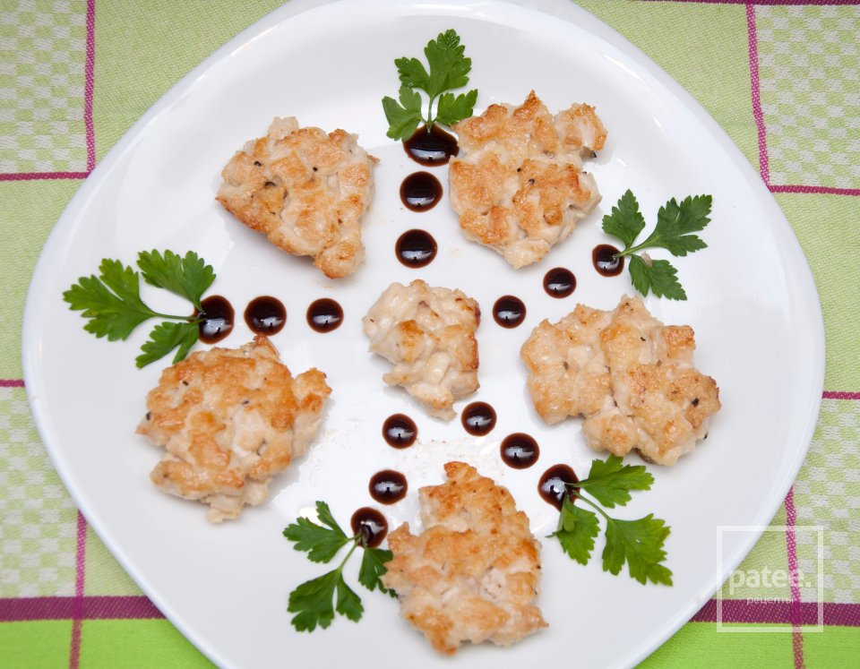 Рубленные куриные котлеты - Шаг 11