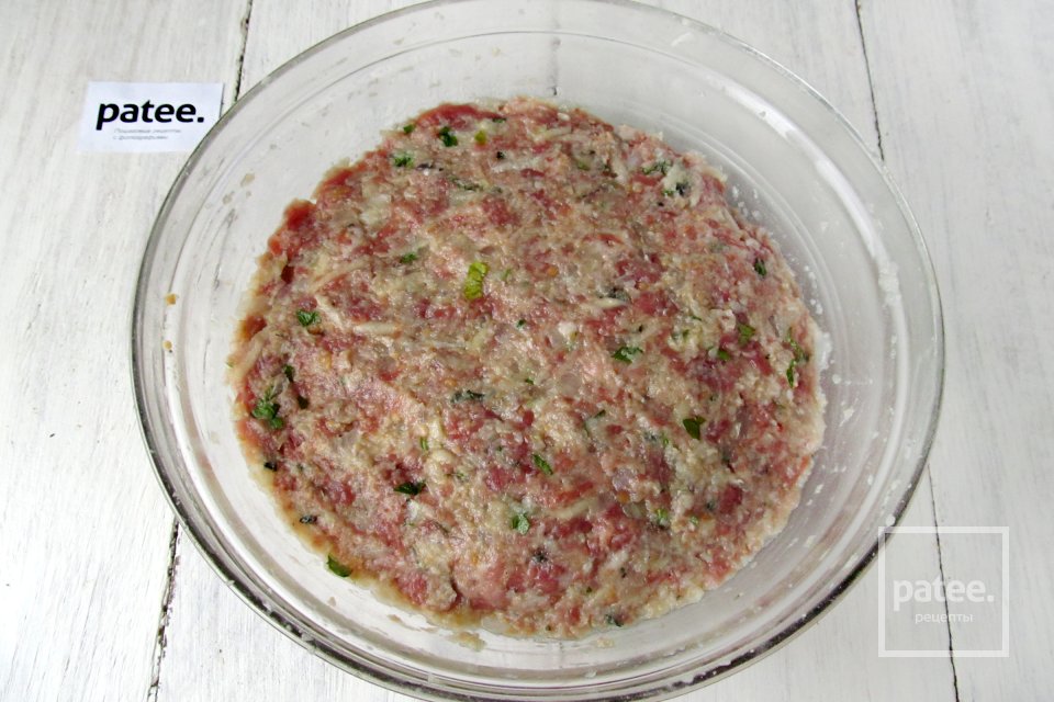 Котлеты по-гречески (кефтедес) - Шаг 9