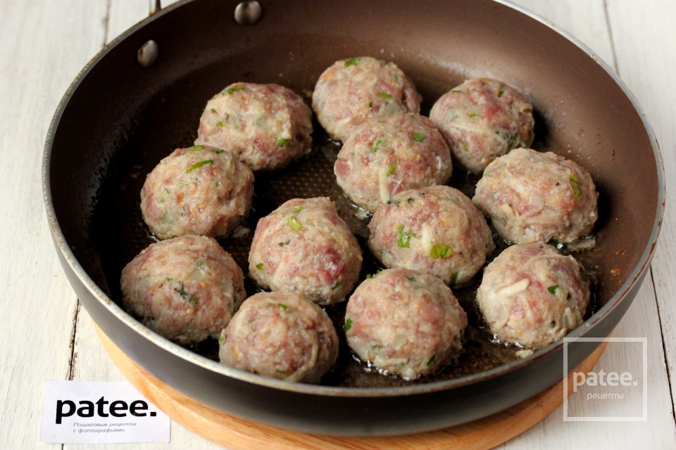 Котлеты по-гречески (кефтедес) - Шаг 11