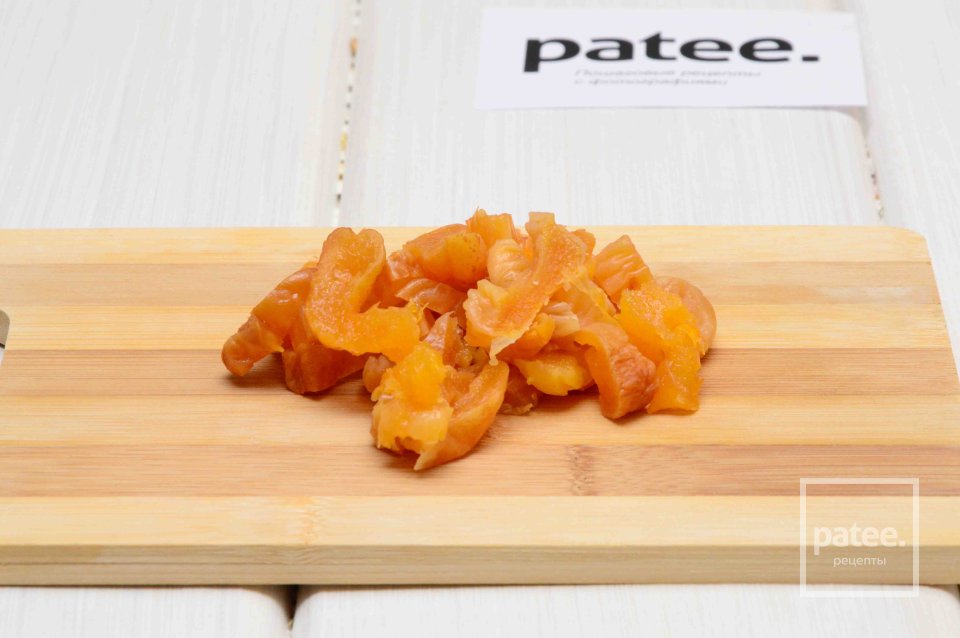 Салат с куриной грудкой и курагой - Шаг 7