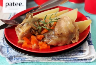 Кролик, тушеный с овощами в мультиварке