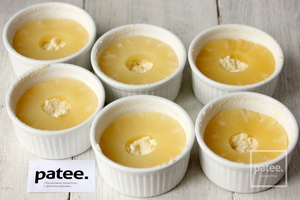 Творожная запеканка с ананасом в микроволновке - Шаг 8