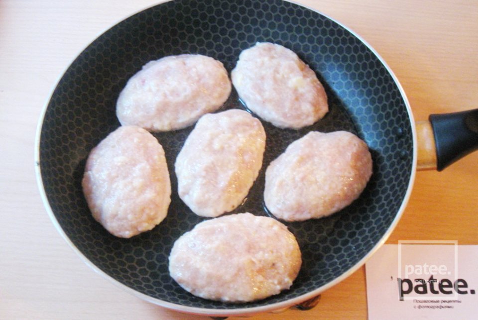 Котлеты из свинины с пшеном - Шаг 8