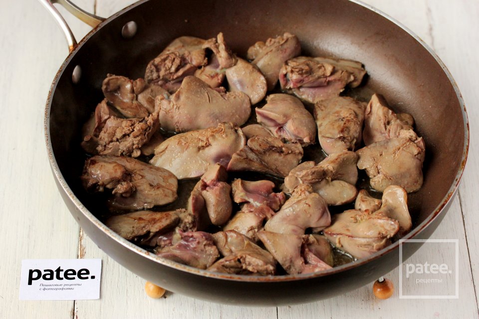 Паштет из куриной печени с кедровыми орешками и тимьяном - Шаг 2