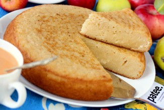 Яблочный манник в мультиварке