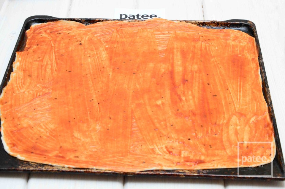 Пицца с салями и зеленью - Шаг 8