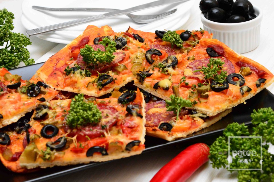 Пицца с салями и зеленью - Шаг 15