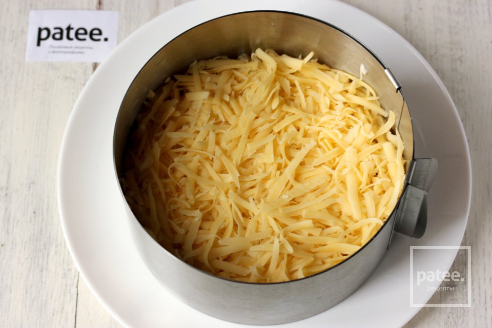 Салат с курицей и ананасами - Шаг 9