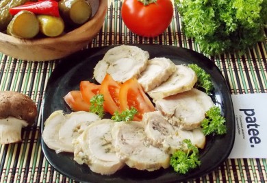 Рецепт Рулет из курицы с сыром и грибами