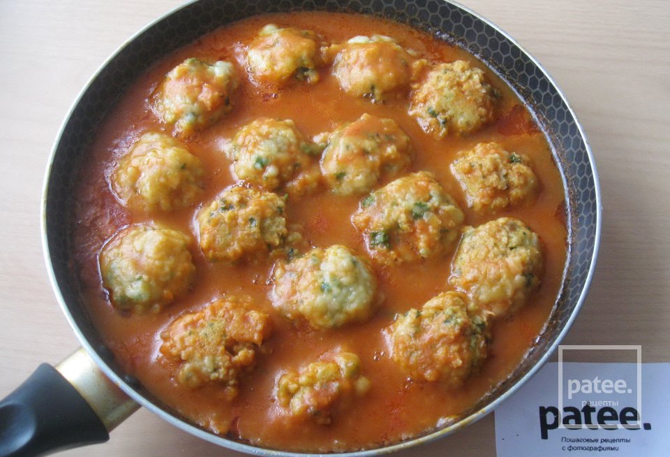 Тефтели из хека в томатном соусе - Шаг 15