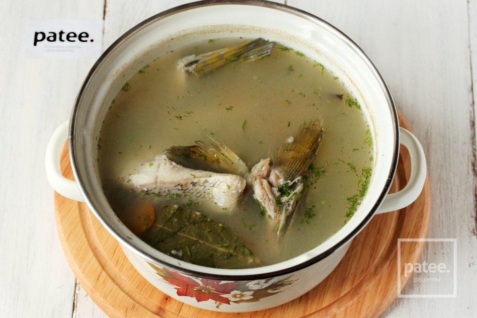 Уха из щуки с пшеном - Шаг 10