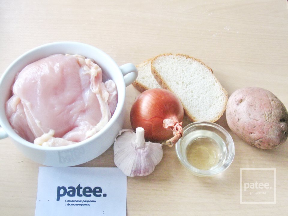 Куриные котлеты в картофельной панировке - Шаг 1