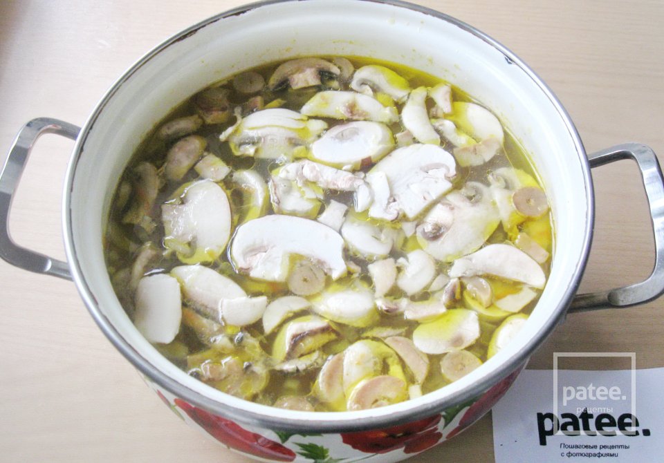 Суп с галушками и грибами - Шаг 9