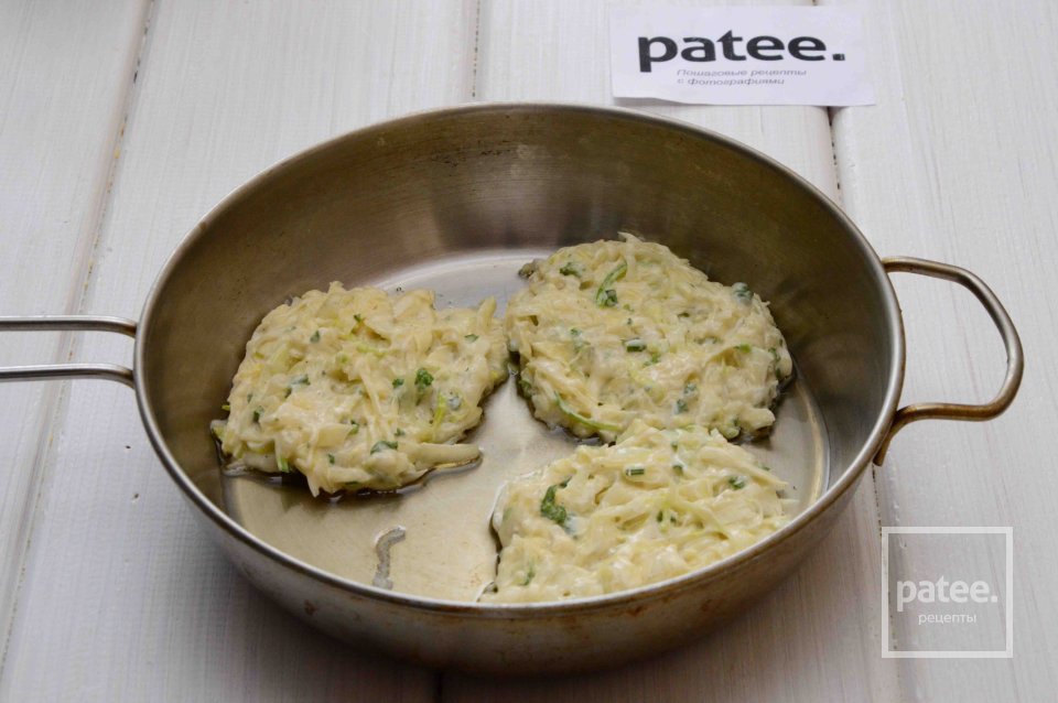 Капустные оладьи - Шаг 11
