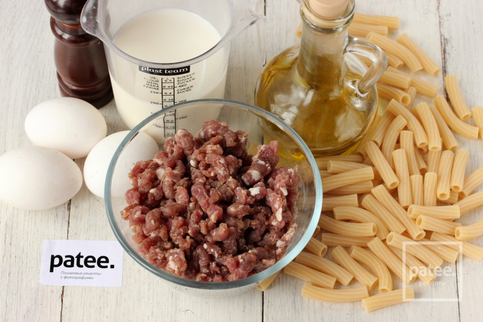 Макароны с фаршем и омлетом в мультиварке - Шаг 1