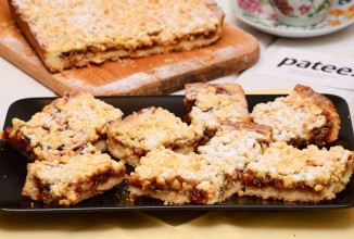 Пирог с яблочно-сливовым вареньем