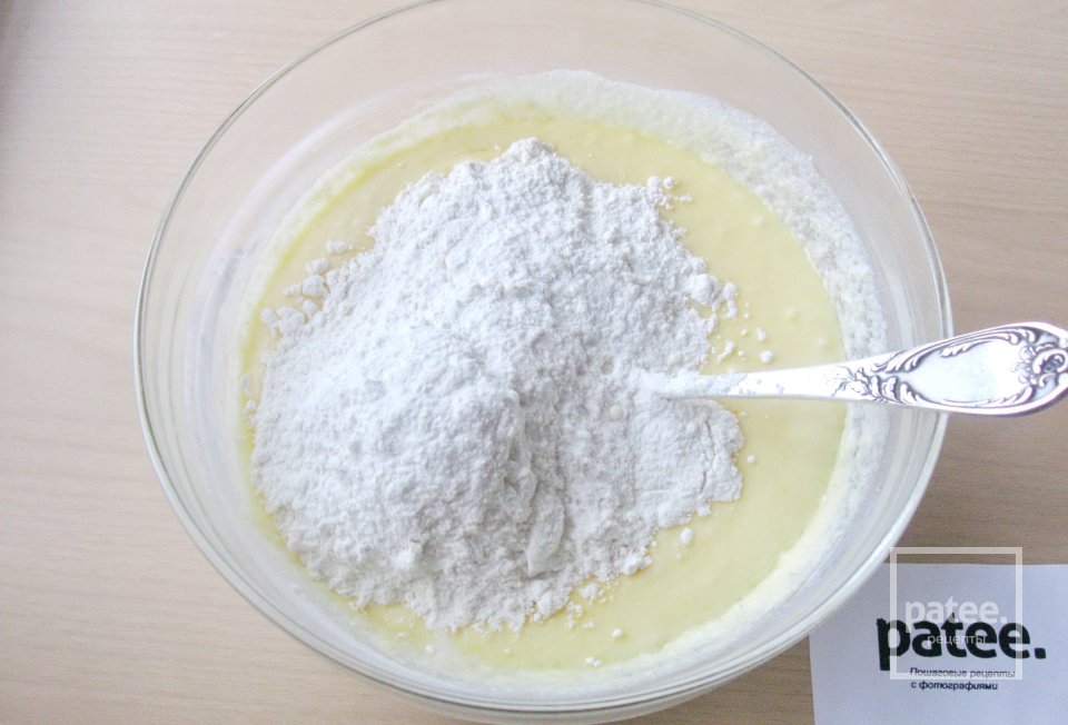 Пирог с пудингом  в мультиварке - Шаг 7