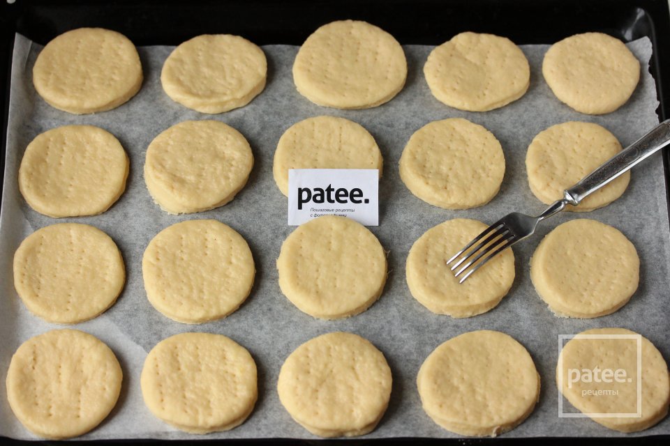 Сметанные коржики - Шаг 9