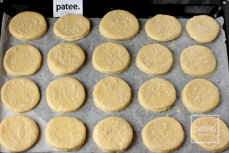Сметанные коржики - Шаг 11