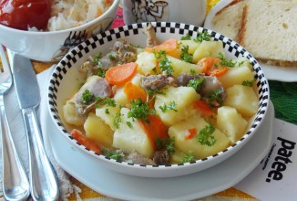 Жаркое из куриных желудков в мультиварке