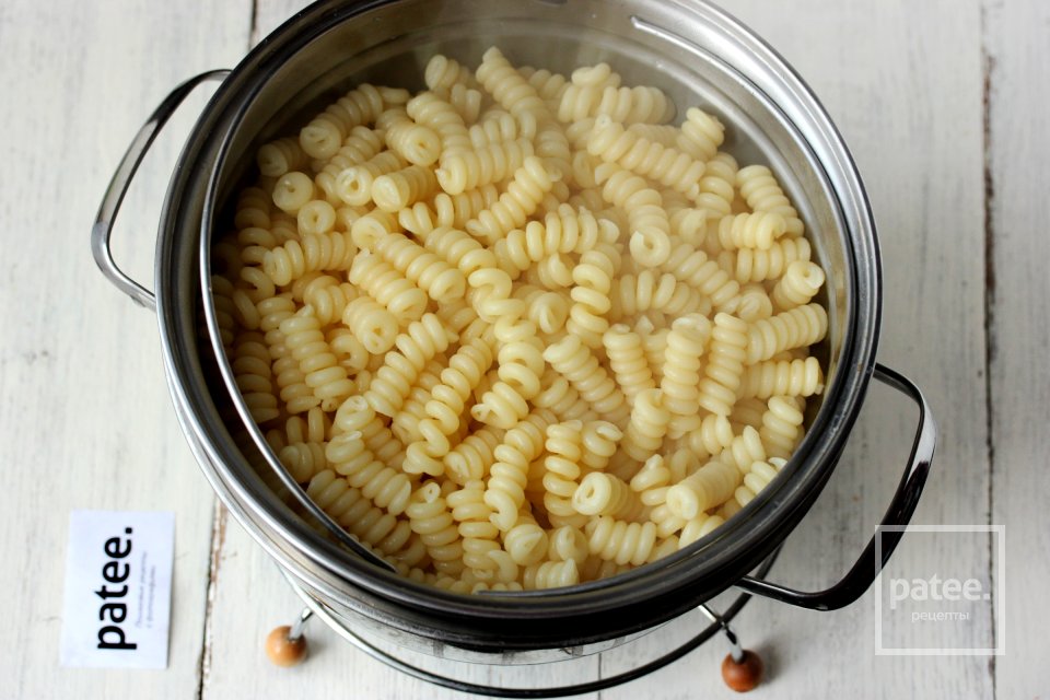 Паста с мидиями, горошком и сыром филадельфия - Шаг 7