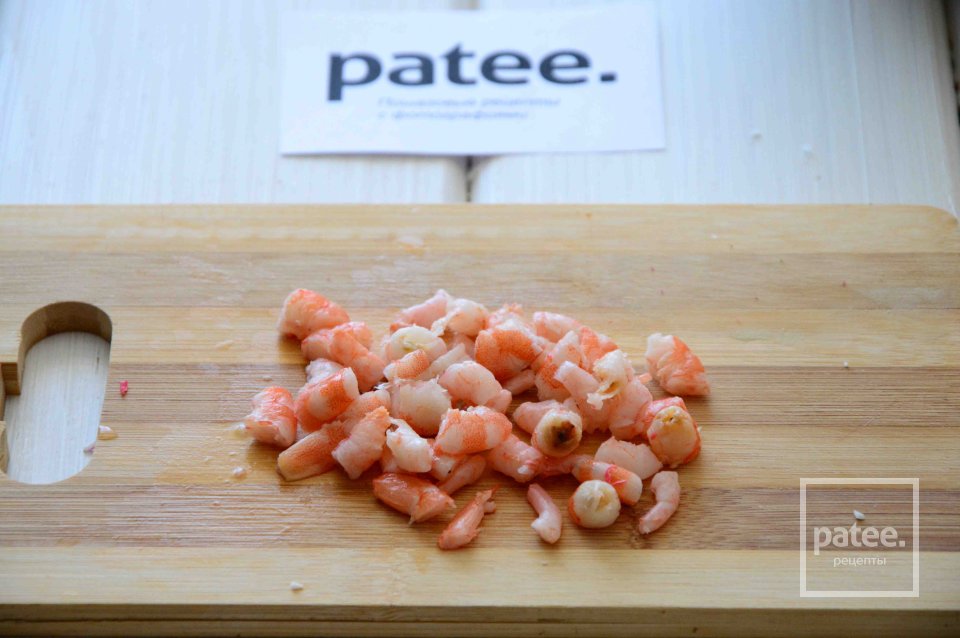 Салат с морепродуктами и пекинской капустой - Шаг 6