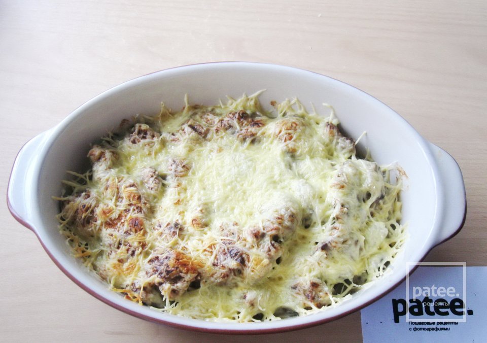 Куриная печень с грибами в сметане - Шаг 13