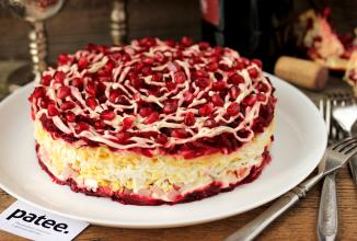 Салат со свёклой и ветчиной Каменный цветок