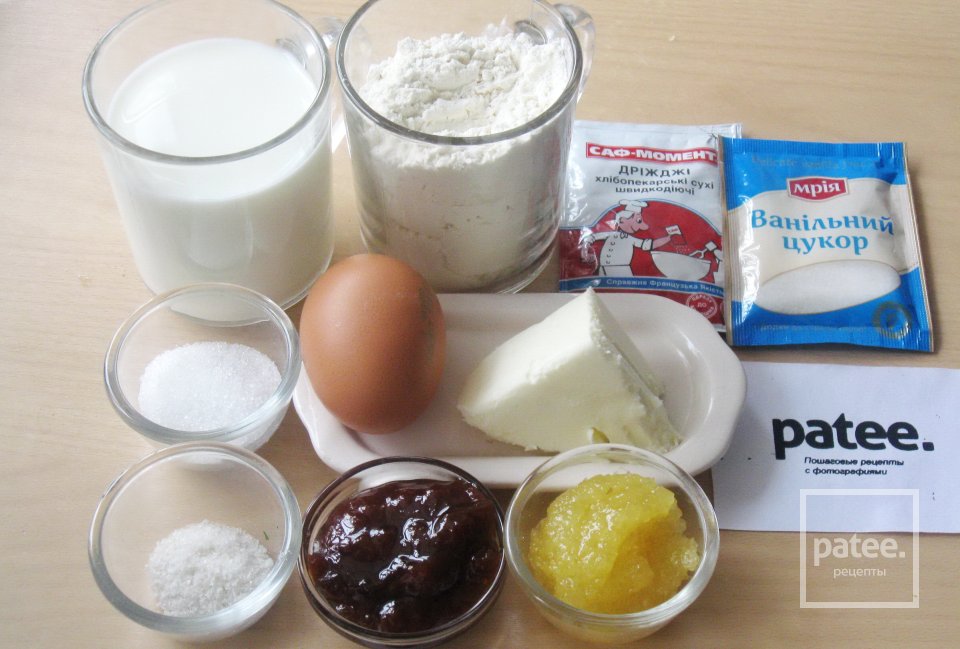 Сдобный пирог  Два джема - Шаг 1