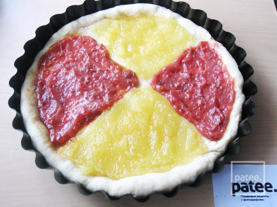 Сдобный пирог  Два джема - Шаг 11