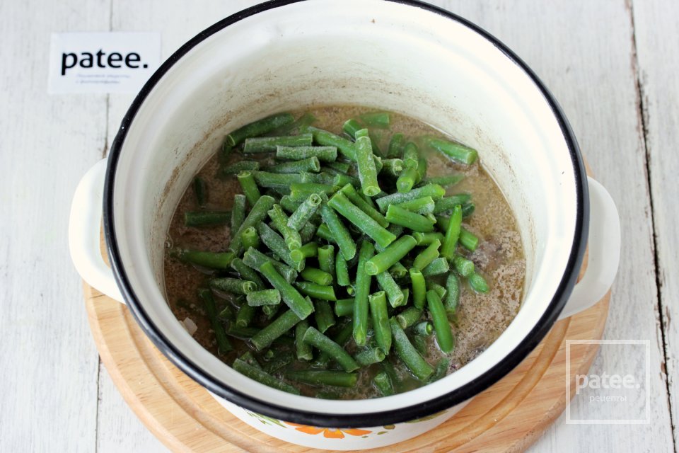 Куриные сердечки со стручковой фасолью - Шаг 7