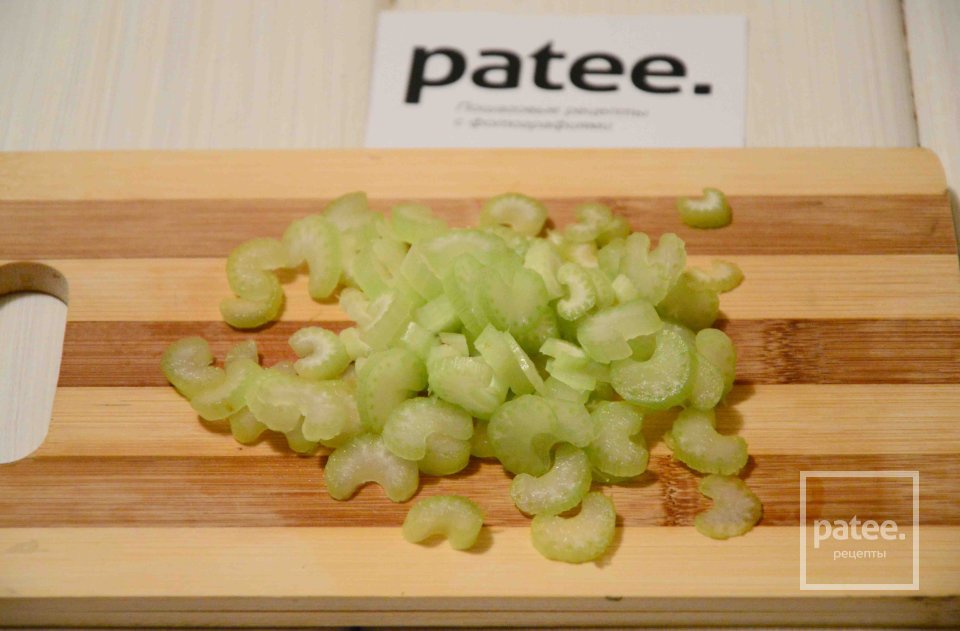 Овощной салат с арахисом - Шаг 3