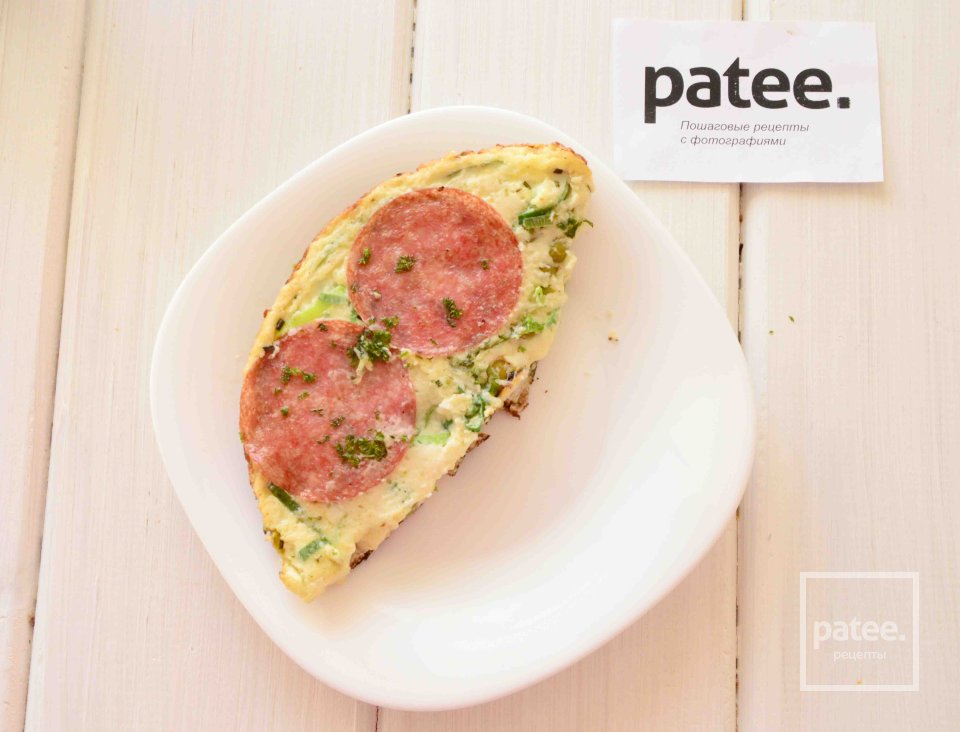 Омлет с салями и зеленым горошком - Шаг 13