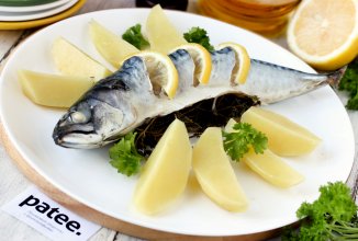 Скумбрия с лимоном и тимьяном на пару в мультиварке