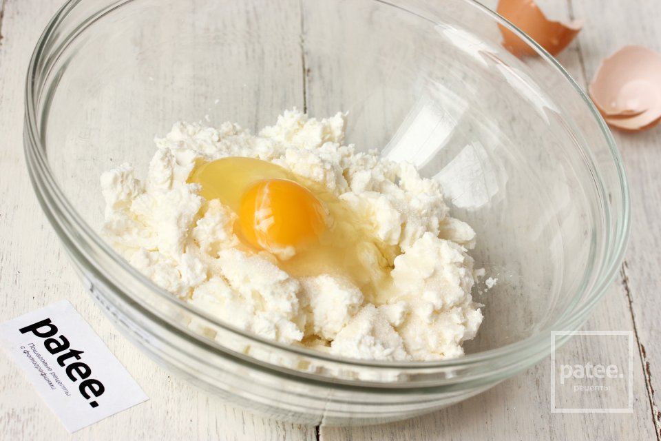 Сырники с варёной сгущёнкой - Шаг 4