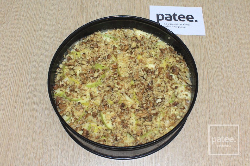 Шарлотка на сгущенном молоке - Шаг 9