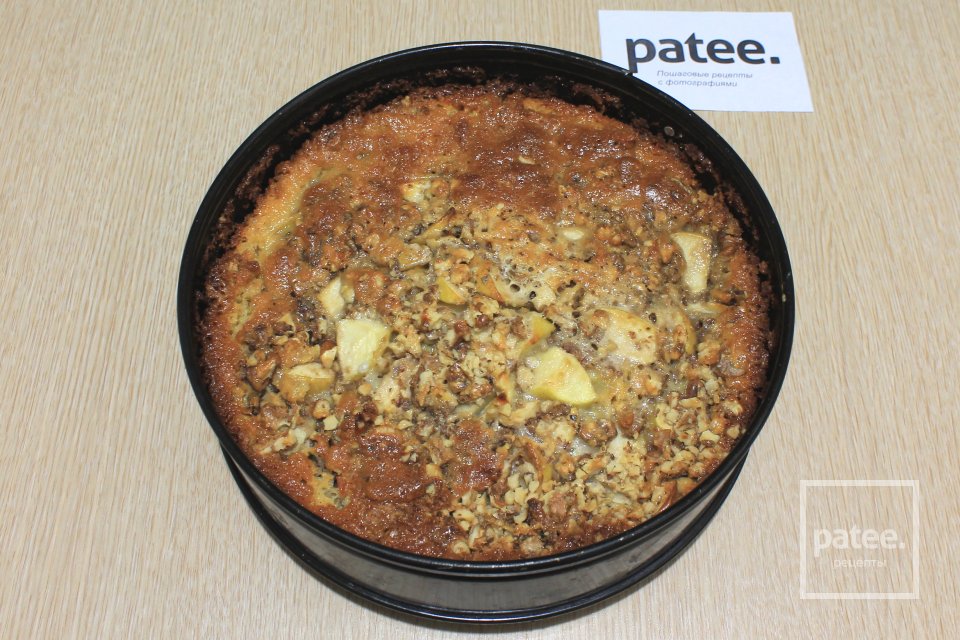 Шарлотка на сгущенном молоке - Шаг 10