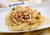 Спагетти с морепродуктами в сливочном соусе