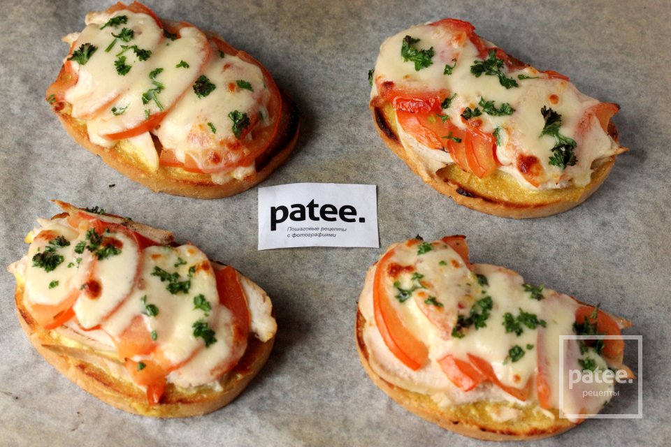 Горячие бутерброды с курицей, помидорами и моцареллой - Шаг 13